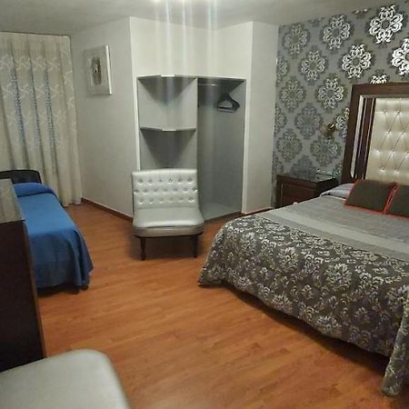 Hostal Del Campo Arévalo Buitenkant foto