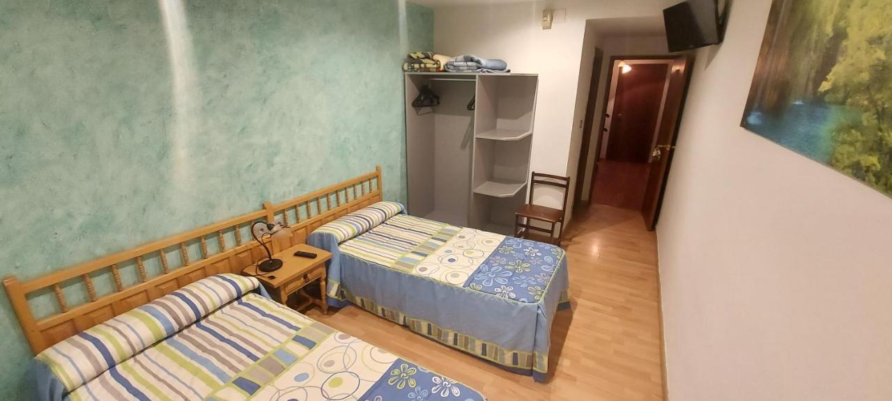Hostal Del Campo Arévalo Buitenkant foto