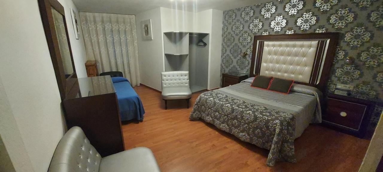 Hostal Del Campo Arévalo Buitenkant foto