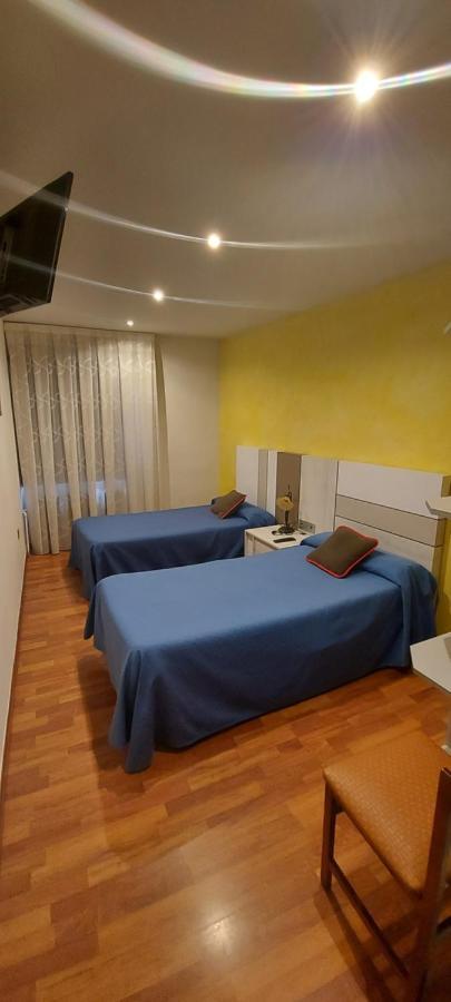 Hostal Del Campo Arévalo Buitenkant foto
